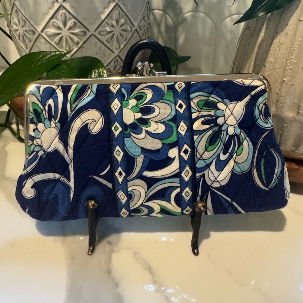 Vera Bradley Kiss Lock Clutch in Mediterranean Blue